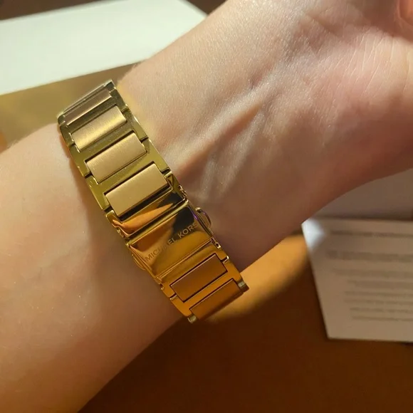 Michael Kors Women's Portia Stainless Steel Bracelet Watch 36mm. *NEVER WORN* - Picture 6 of 11